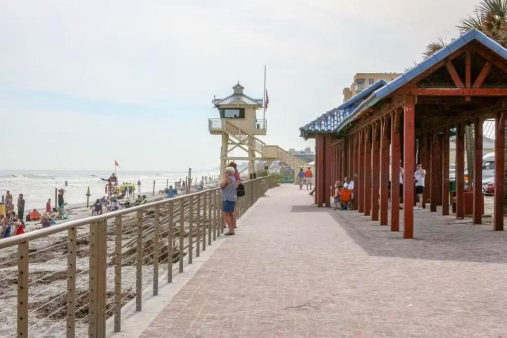 Beachfront Oceanview Unit - Pool & Steps To Flagler Ave Нью-Смірна-Біч Екстер'єр фото