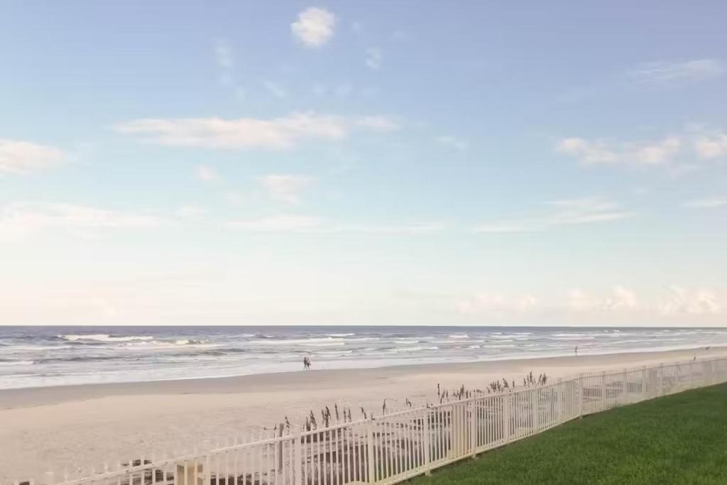 Beachfront Oceanview Unit - Pool & Steps To Flagler Ave Нью-Смірна-Біч Екстер'єр фото